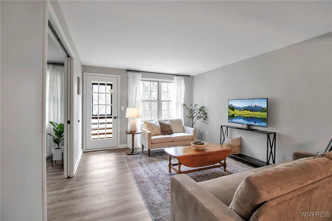 160 Olde Stone Lane, Lancaster, New York 14086, Lancaster, New York 14086, 3 Bedrooms Bedrooms, 10 Rooms Rooms,3 BathroomsBathrooms,Residential,Closed,160 Olde Stone Lane, Lancaster, New York 14086,0,B1599053