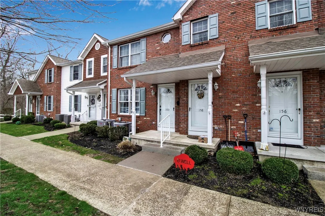 160 Olde Stone Lane, Lancaster, New York 14086, Lancaster, New York 14086, 3 Bedrooms Bedrooms, 10 Rooms Rooms,3 BathroomsBathrooms,Residential,Closed,160 Olde Stone Lane, Lancaster, New York 14086,0,B1599053