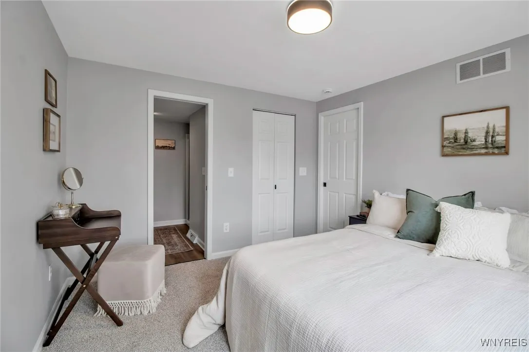 160 Olde Stone Lane, Lancaster, New York 14086, Lancaster, New York 14086, 3 Bedrooms Bedrooms, 10 Rooms Rooms,3 BathroomsBathrooms,Residential,Closed,160 Olde Stone Lane, Lancaster, New York 14086,0,B1599053