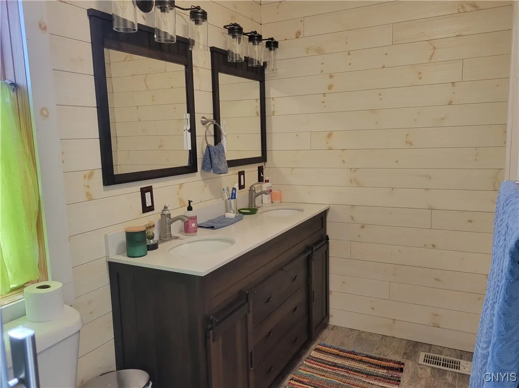 165 Howe Street, Le Ray, New York 13612, Le Ray, New York 13612, 4 Bedrooms Bedrooms, 8 Rooms Rooms,2 BathroomsBathrooms,Residential,Closed,165 Howe Street, Le Ray, New York 13612,S1599283