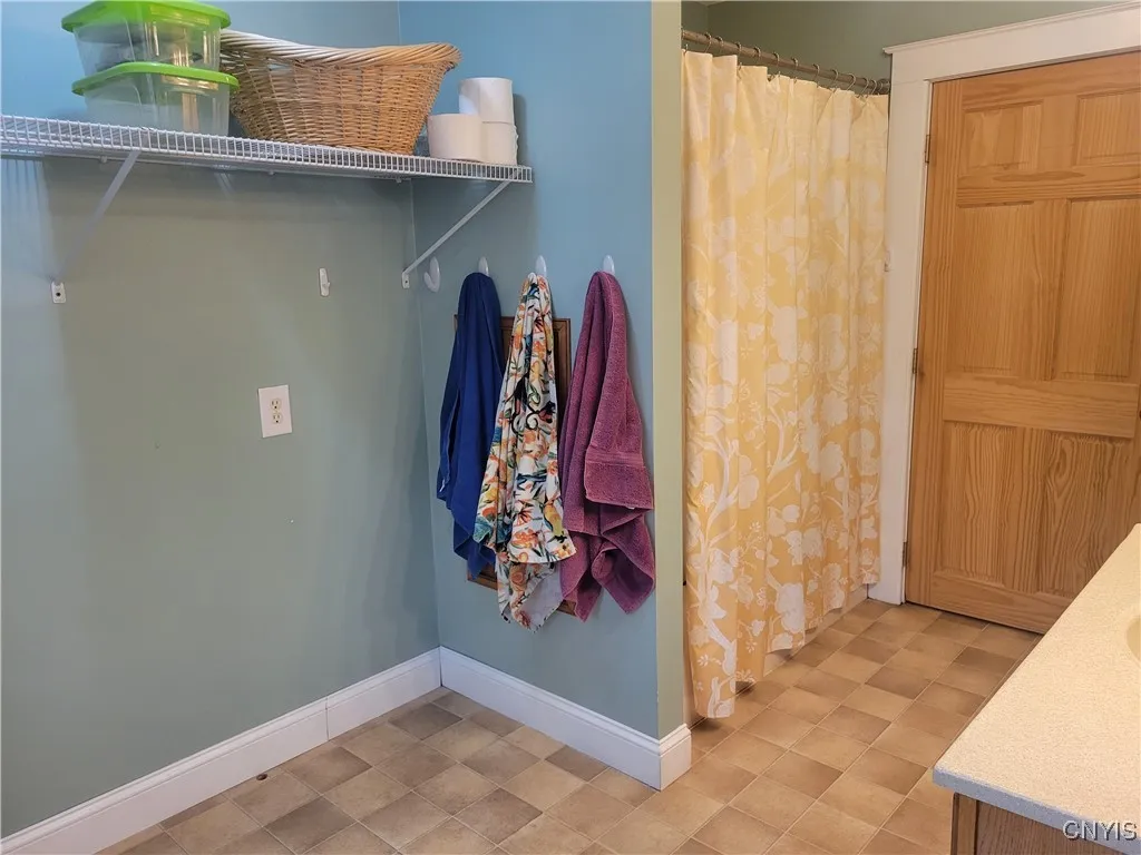 165 Howe Street, Le Ray, New York 13612, Le Ray, New York 13612, 4 Bedrooms Bedrooms, 8 Rooms Rooms,2 BathroomsBathrooms,Residential,Closed,165 Howe Street, Le Ray, New York 13612,S1599283