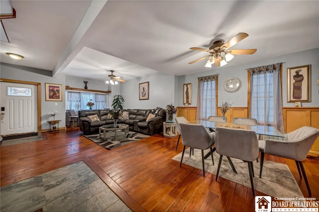 436 Baynes Street, Buffalo, New York 14213, Buffalo, New York 14213, 3 Bedrooms Bedrooms, 7 Rooms Rooms,2 BathroomsBathrooms,Residential,For Sale,436 Baynes Street, Buffalo, New York 14213,R1599459