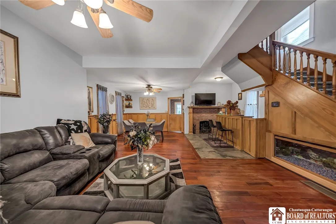 436 Baynes Street, Buffalo, New York 14213, Buffalo, New York 14213, 3 Bedrooms Bedrooms, 7 Rooms Rooms,2 BathroomsBathrooms,Residential,For Sale,436 Baynes Street, Buffalo, New York 14213,R1599459