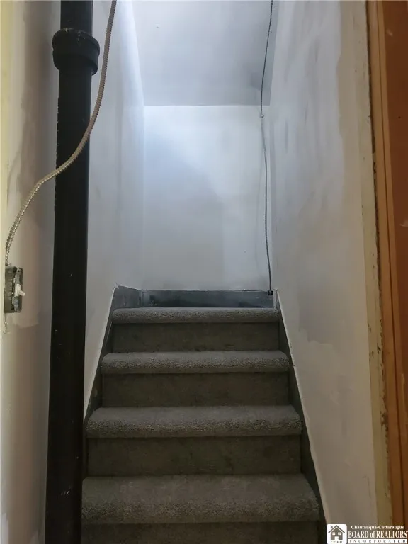 436 Baynes Street, Buffalo, New York 14213, Buffalo, New York 14213, 3 Bedrooms Bedrooms, 7 Rooms Rooms,2 BathroomsBathrooms,Residential,For Sale,436 Baynes Street, Buffalo, New York 14213,R1599459