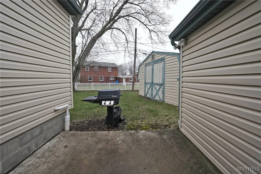 4796 Mount Vernon Boulevard, Hamburg, New York 140, Hamburg, New York 14075, 3 Bedrooms Bedrooms, 6 Rooms Rooms,1 BathroomBathrooms,Residential,Closed,4796 Mount Vernon Boulevard, Hamburg, New York 140,0,B1598371