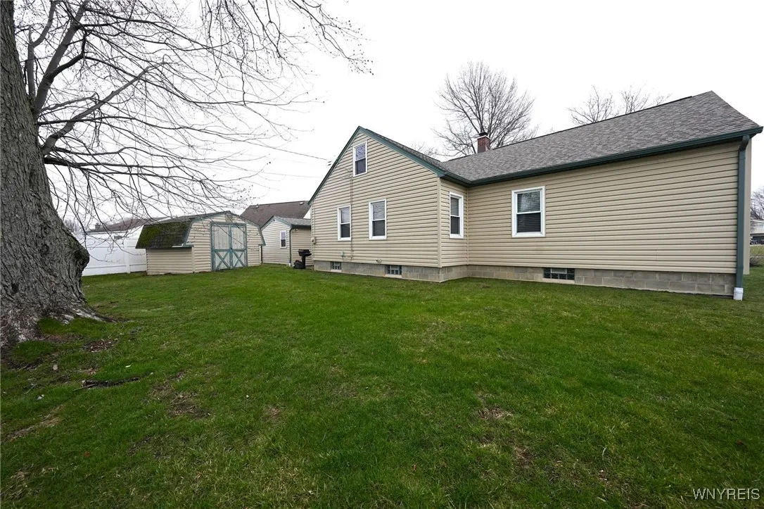 4796 Mount Vernon Boulevard, Hamburg, New York 140, Hamburg, New York 14075, 3 Bedrooms Bedrooms, 6 Rooms Rooms,1 BathroomBathrooms,Residential,Closed,4796 Mount Vernon Boulevard, Hamburg, New York 140,0,B1598371