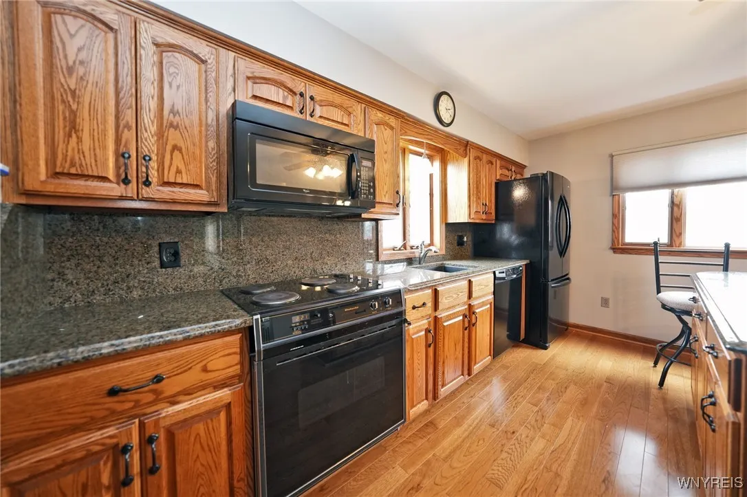 4796 Mount Vernon Boulevard, Hamburg, New York 140, Hamburg, New York 14075, 3 Bedrooms Bedrooms, 6 Rooms Rooms,1 BathroomBathrooms,Residential,Closed,4796 Mount Vernon Boulevard, Hamburg, New York 140,0,B1598371