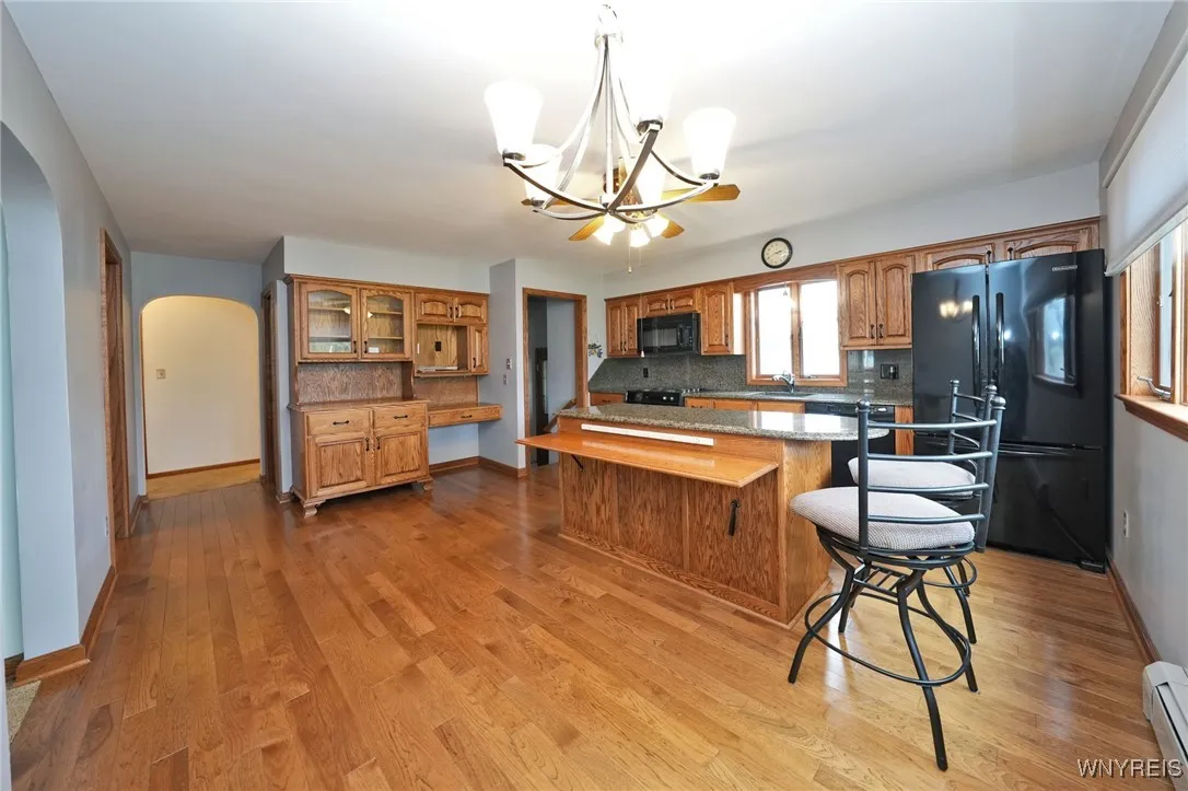 4796 Mount Vernon Boulevard, Hamburg, New York 140, Hamburg, New York 14075, 3 Bedrooms Bedrooms, 6 Rooms Rooms,1 BathroomBathrooms,Residential,Closed,4796 Mount Vernon Boulevard, Hamburg, New York 140,0,B1598371