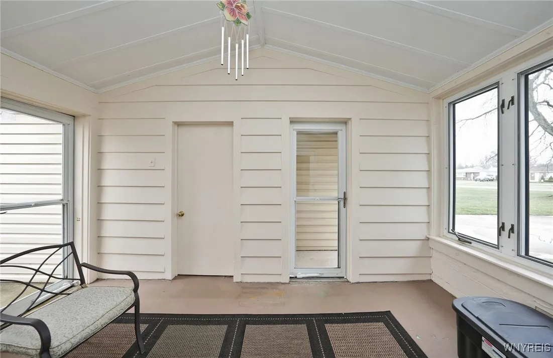 4796 Mount Vernon Boulevard, Hamburg, New York 140, Hamburg, New York 14075, 3 Bedrooms Bedrooms, 6 Rooms Rooms,1 BathroomBathrooms,Residential,Closed,4796 Mount Vernon Boulevard, Hamburg, New York 140,0,B1598371