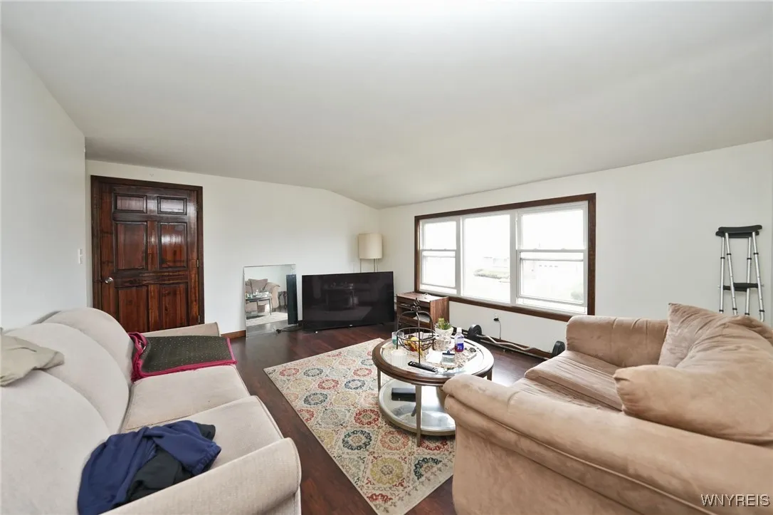 20 Marie Avenue, Cheektowaga, New York 14227, Cheektowaga, New York 14227, 5 Bedrooms Bedrooms, ,2 BathroomsBathrooms,Residential,For Sale,20 Marie Avenue, Cheektowaga, New York 14227,B1598929