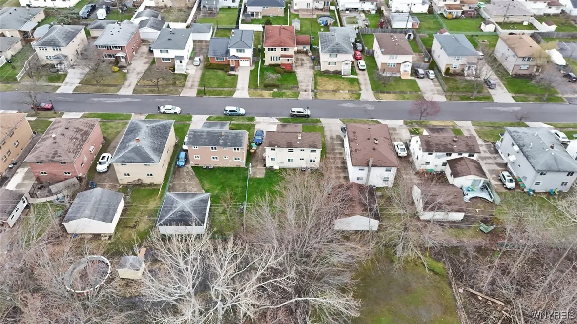 20 Marie Avenue, Cheektowaga, New York 14227, Cheektowaga, New York 14227, 5 Bedrooms Bedrooms, ,2 BathroomsBathrooms,Residential,For Sale,20 Marie Avenue, Cheektowaga, New York 14227,B1598929