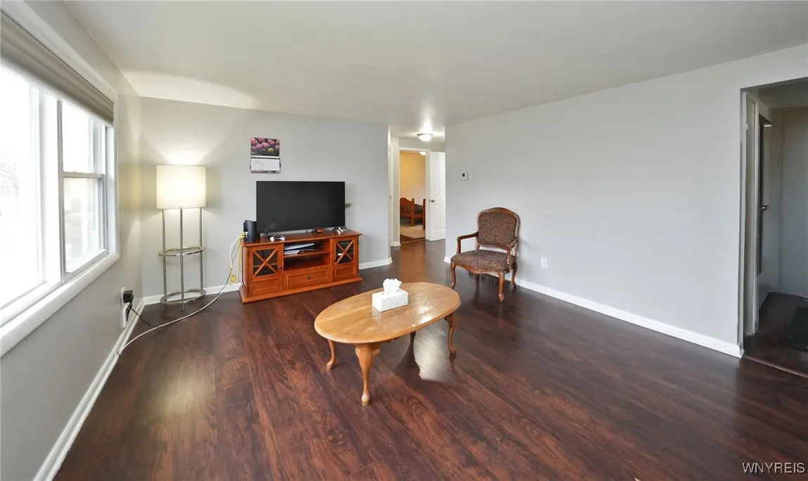 20 Marie Avenue, Cheektowaga, New York 14227, Cheektowaga, New York 14227, 5 Bedrooms Bedrooms, ,2 BathroomsBathrooms,Residential,For Sale,20 Marie Avenue, Cheektowaga, New York 14227,B1598929