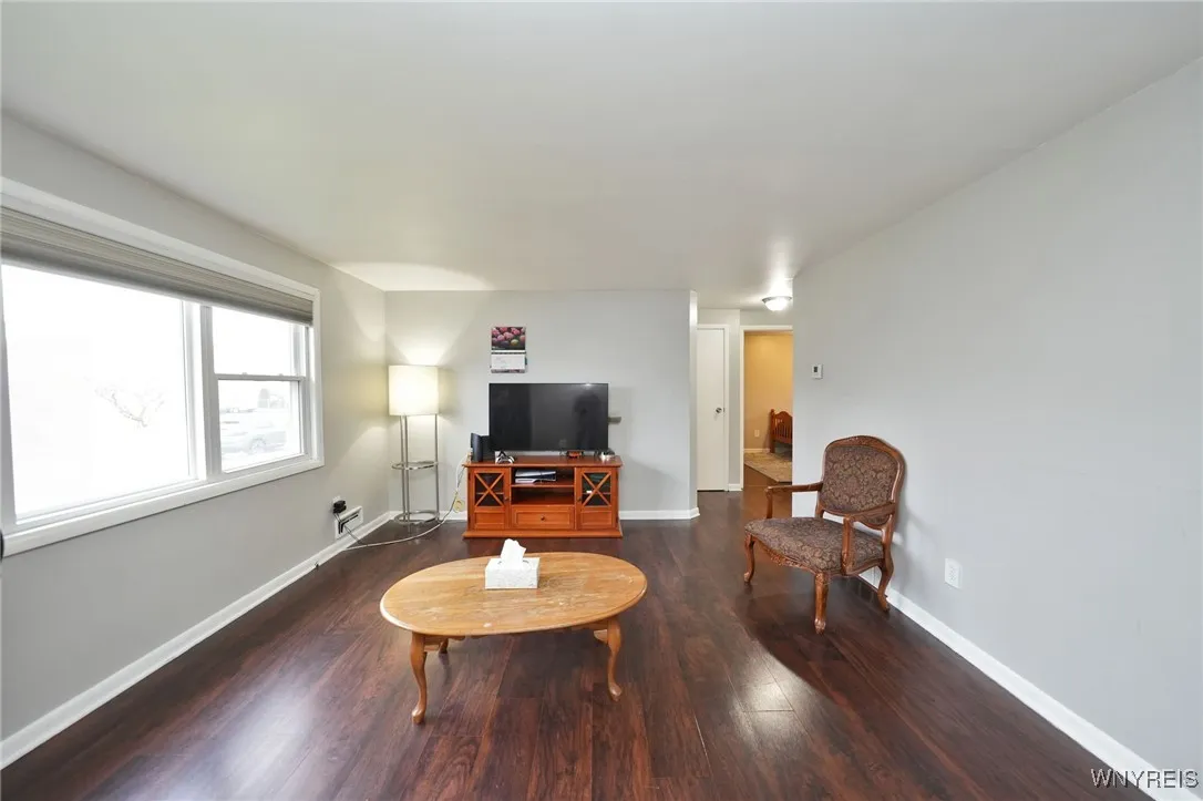 20 Marie Avenue, Cheektowaga, New York 14227, Cheektowaga, New York 14227, 5 Bedrooms Bedrooms, ,2 BathroomsBathrooms,Residential,For Sale,20 Marie Avenue, Cheektowaga, New York 14227,B1598929