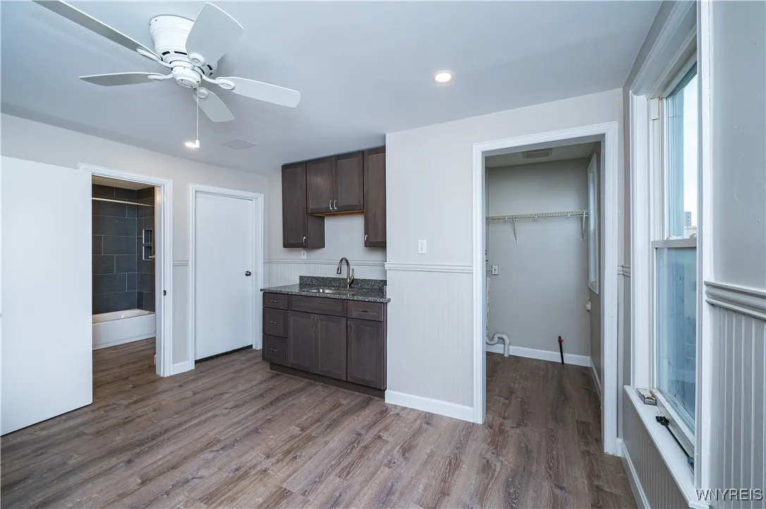 79 Fulton #2 Street, Buffalo, New York 14204, Buffalo, New York 14204, 2 Bedrooms Bedrooms, 6 Rooms Rooms,1 BathroomBathrooms,Residential Lease,Closed,79 Fulton #2 Street, Buffalo, New York 14204,0,B1599385