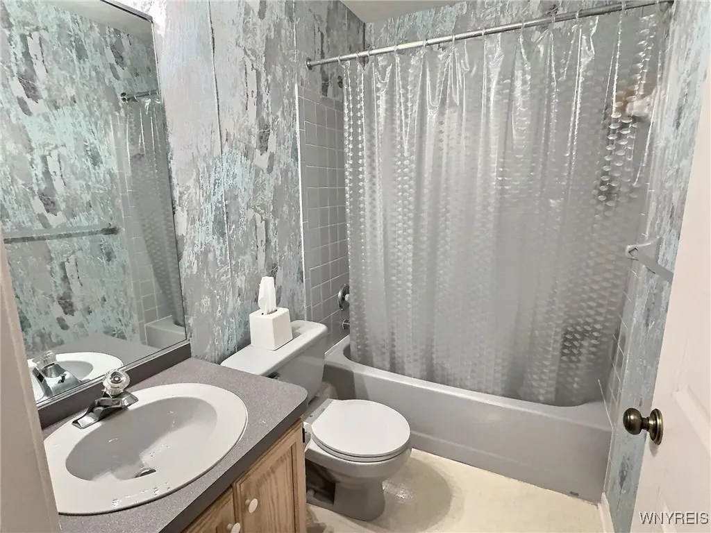 8 Eagles Trce, Amherst, New York 14221, Amherst, New York 14221, 3 Bedrooms Bedrooms, 6 Rooms Rooms,2 BathroomsBathrooms,Residential,Closed,8 Eagles Trce, Amherst, New York 14221,0,B1599536