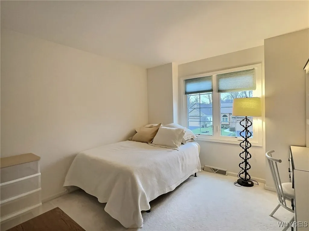 8 Eagles Trce, Amherst, New York 14221, Amherst, New York 14221, 3 Bedrooms Bedrooms, 6 Rooms Rooms,2 BathroomsBathrooms,Residential,Closed,8 Eagles Trce, Amherst, New York 14221,0,B1599536