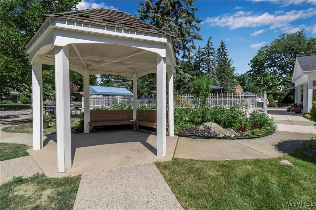 105 G Homer Lane G, Amherst, New York 14221, Amherst, New York 14221, 2 Bedrooms Bedrooms, 5 Rooms Rooms,2 BathroomsBathrooms,Residential,Closed,105 G Homer Lane G, Amherst, New York 14221,0,B1599620