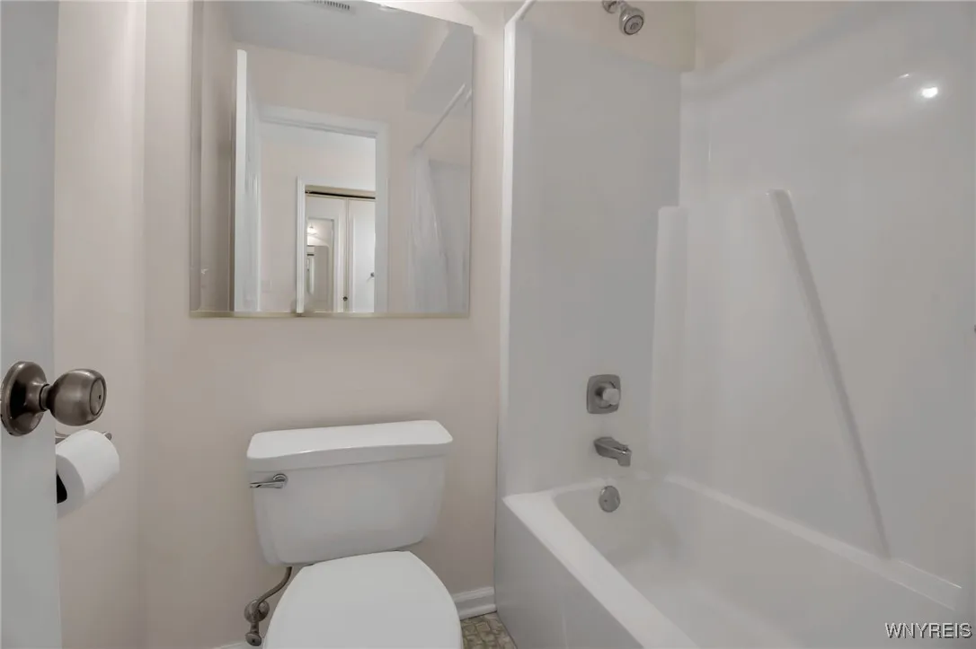 105 G Homer Lane G, Amherst, New York 14221, Amherst, New York 14221, 2 Bedrooms Bedrooms, 5 Rooms Rooms,2 BathroomsBathrooms,Residential,Closed,105 G Homer Lane G, Amherst, New York 14221,0,B1599620