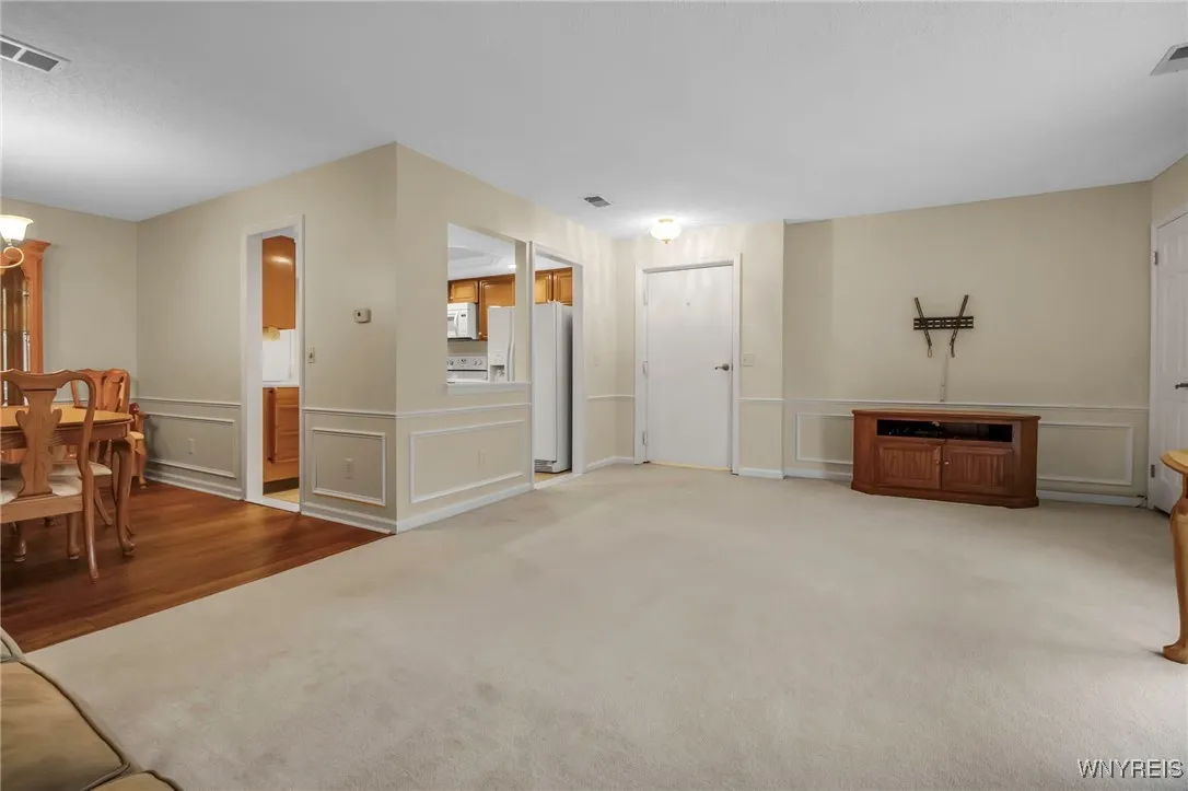 105 G Homer Lane G, Amherst, New York 14221, Amherst, New York 14221, 2 Bedrooms Bedrooms, 5 Rooms Rooms,2 BathroomsBathrooms,Residential,Closed,105 G Homer Lane G, Amherst, New York 14221,0,B1599620