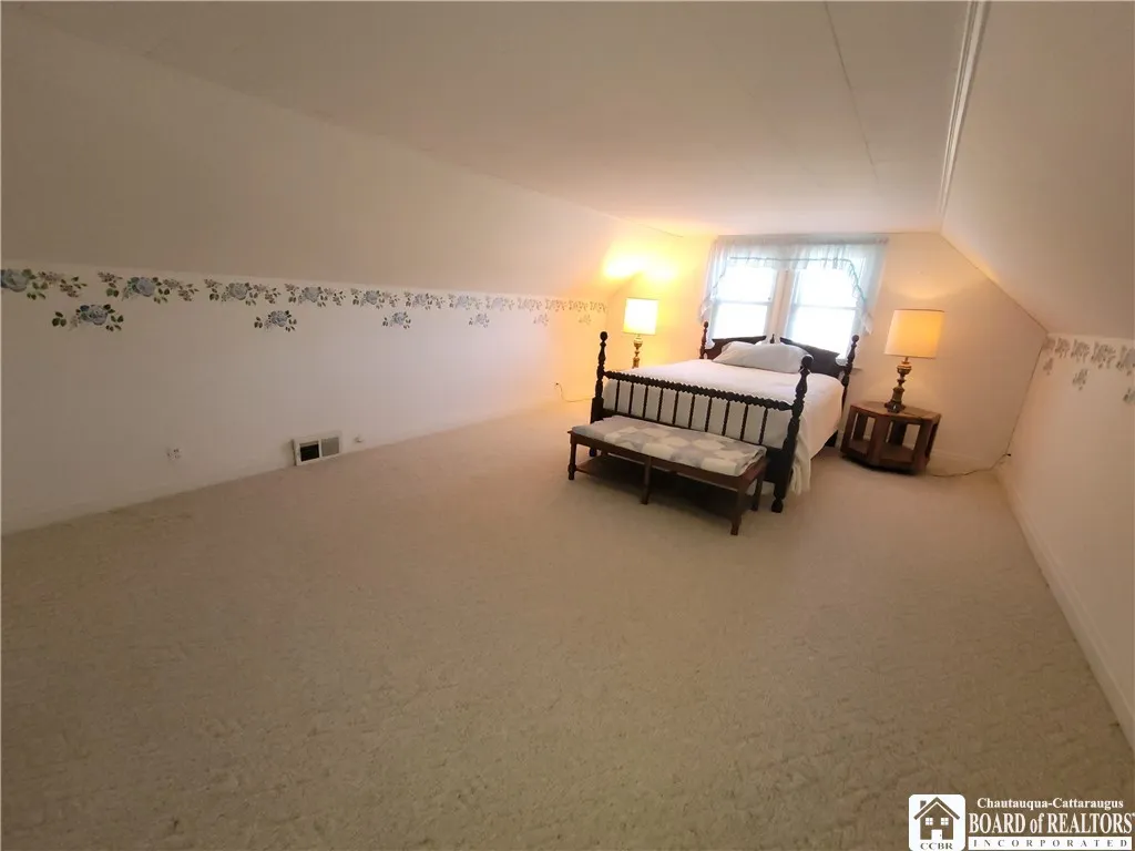 18 Ivy Street, Jamestown, New York 14701, Jamestown, New York 14701, 3 Bedrooms Bedrooms, 7 Rooms Rooms,1 BathroomBathrooms,Residential,Closed,18 Ivy Street, Jamestown, New York 14701,R1599478