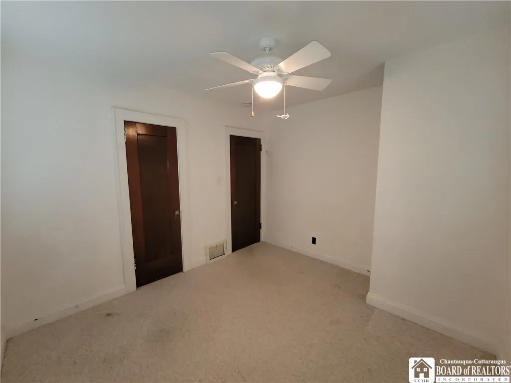 18 Ivy Street, Jamestown, New York 14701, Jamestown, New York 14701, 3 Bedrooms Bedrooms, 7 Rooms Rooms,1 BathroomBathrooms,Residential,Closed,18 Ivy Street, Jamestown, New York 14701,R1599478