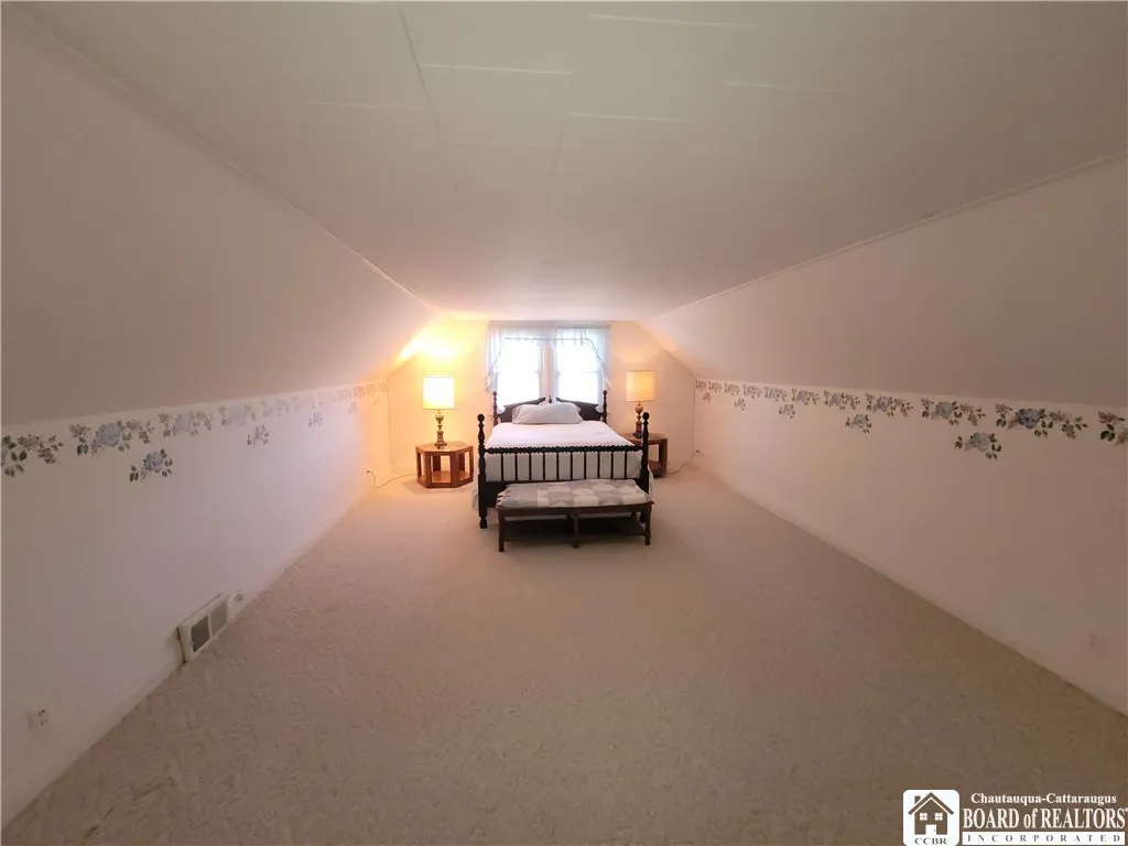 18 Ivy Street, Jamestown, New York 14701, Jamestown, New York 14701, 3 Bedrooms Bedrooms, 7 Rooms Rooms,1 BathroomBathrooms,Residential,Closed,18 Ivy Street, Jamestown, New York 14701,R1599478