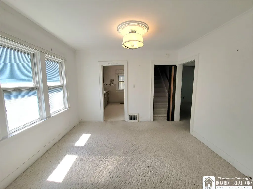 18 Ivy Street, Jamestown, New York 14701, Jamestown, New York 14701, 3 Bedrooms Bedrooms, 7 Rooms Rooms,1 BathroomBathrooms,Residential,Closed,18 Ivy Street, Jamestown, New York 14701,R1599478