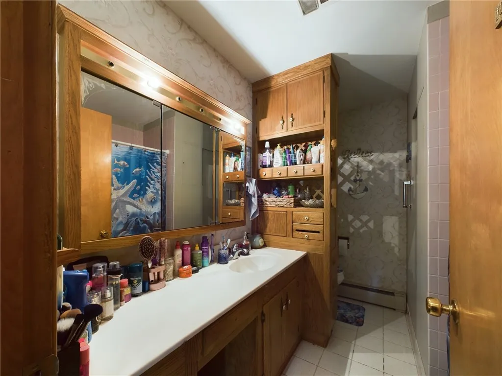 159 Washington Street, Auburn, New York 13021, Auburn, New York 13021, ,Commercial Sale,For Sale,159 Washington Street, Auburn, New York 13021,R1599680