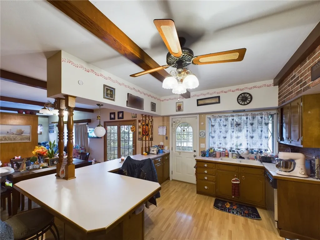 159 Washington Street, Auburn, New York 13021, Auburn, New York 13021, ,Commercial Sale,For Sale,159 Washington Street, Auburn, New York 13021,R1599680