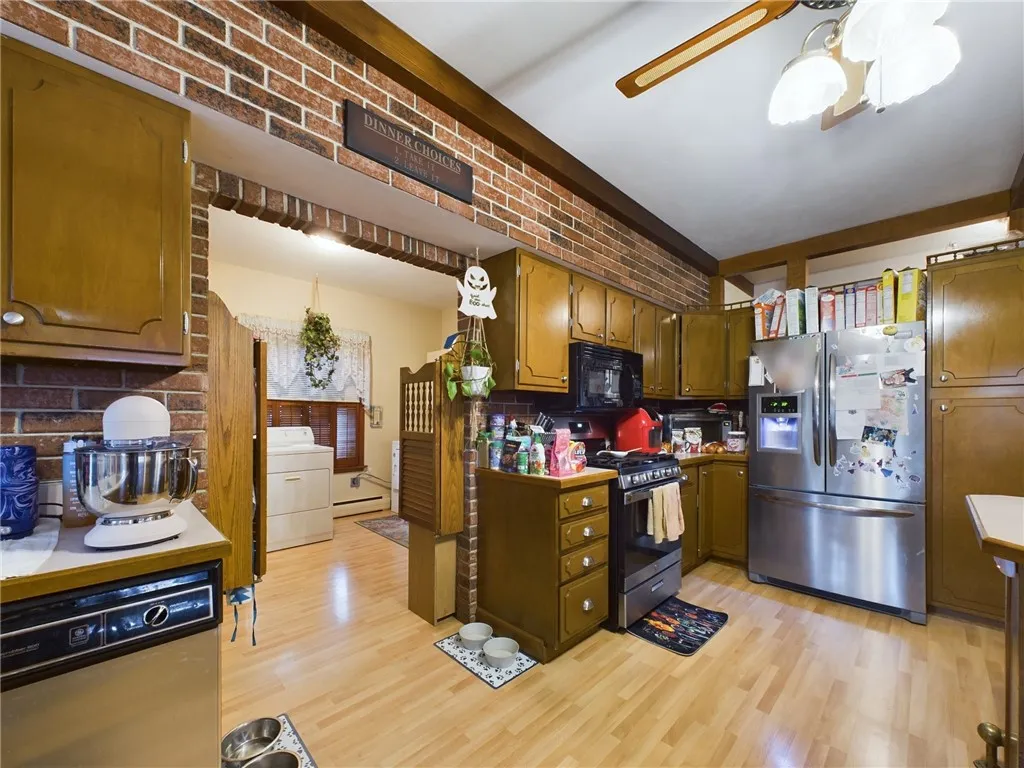 159 Washington Street, Auburn, New York 13021, Auburn, New York 13021, ,Commercial Sale,For Sale,159 Washington Street, Auburn, New York 13021,R1599680