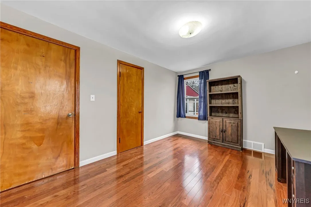 4086 Bailey Avenue, Amherst, New York 14226, Amherst, New York 14226, 4 Bedrooms Bedrooms, 6 Rooms Rooms,1 BathroomBathrooms,Residential,Closed,4086 Bailey Avenue, Amherst, New York 14226,0,B1599646