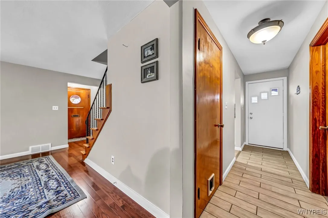 4086 Bailey Avenue, Amherst, New York 14226, Amherst, New York 14226, 4 Bedrooms Bedrooms, 6 Rooms Rooms,1 BathroomBathrooms,Residential,Closed,4086 Bailey Avenue, Amherst, New York 14226,0,B1599646
