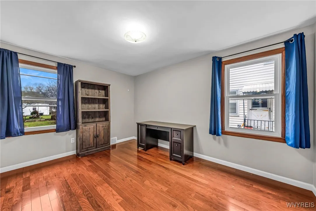 4086 Bailey Avenue, Amherst, New York 14226, Amherst, New York 14226, 4 Bedrooms Bedrooms, 6 Rooms Rooms,1 BathroomBathrooms,Residential,Closed,4086 Bailey Avenue, Amherst, New York 14226,0,B1599646