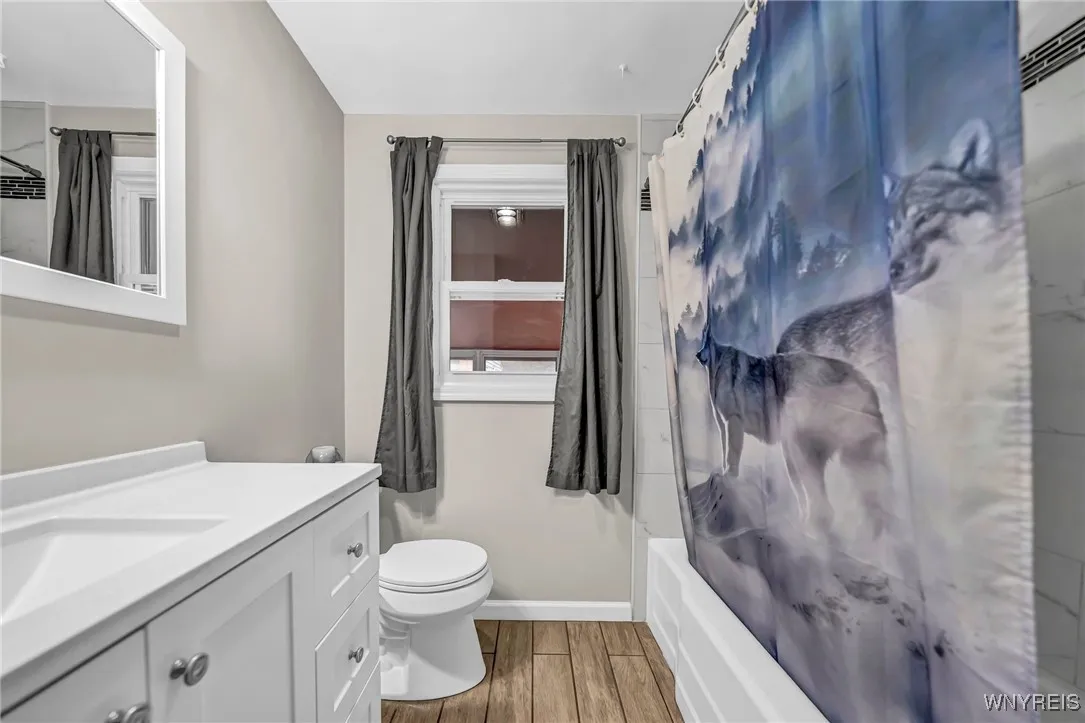4086 Bailey Avenue, Amherst, New York 14226, Amherst, New York 14226, 4 Bedrooms Bedrooms, 6 Rooms Rooms,1 BathroomBathrooms,Residential,Closed,4086 Bailey Avenue, Amherst, New York 14226,0,B1599646