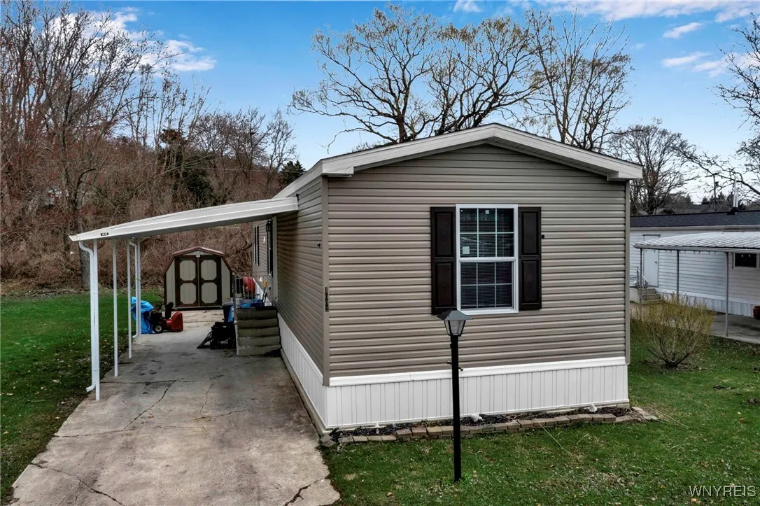 1002 Wish Circle, Marilla, New York 14052, Marilla, New York 14052, 3 Bedrooms Bedrooms, 8 Rooms Rooms,2 BathroomsBathrooms,Residential,For Sale,1002 Wish Circle, Marilla, New York 14052,B1598608