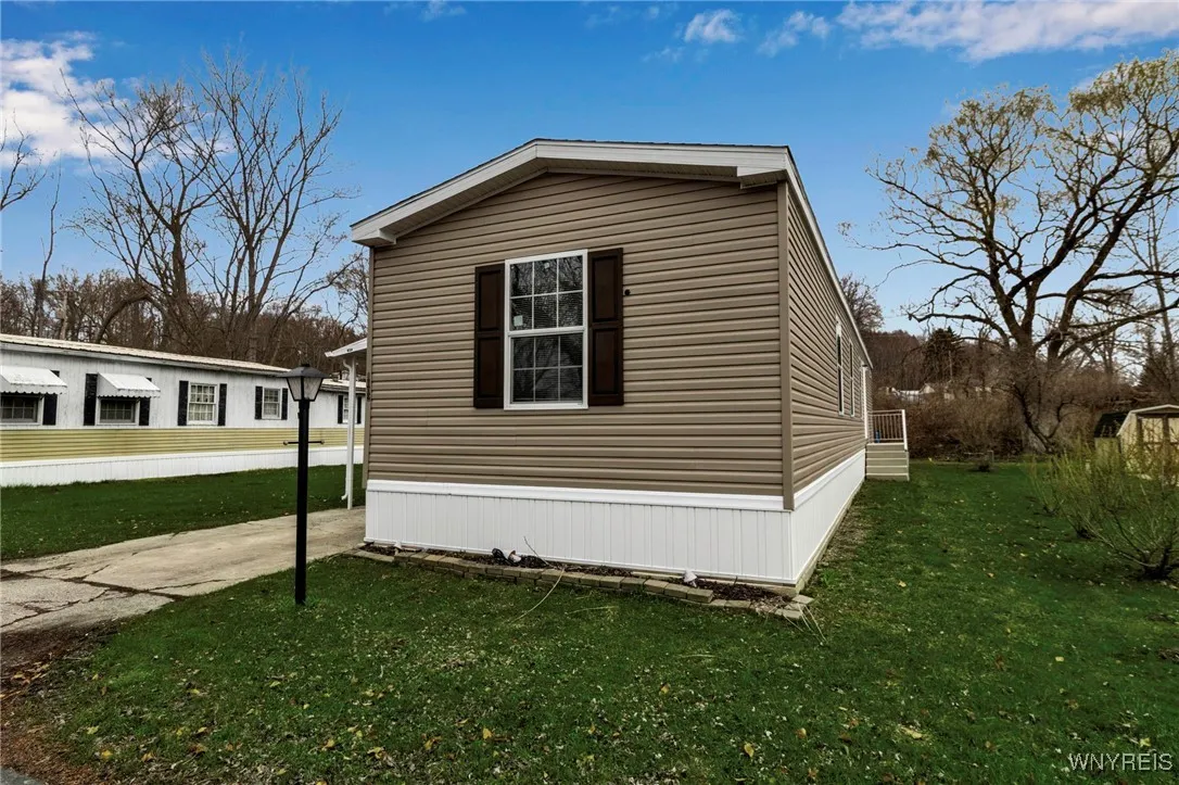 1002 Wish Circle, Marilla, New York 14052, Marilla, New York 14052, 3 Bedrooms Bedrooms, 8 Rooms Rooms,2 BathroomsBathrooms,Residential,For Sale,1002 Wish Circle, Marilla, New York 14052,B1598608