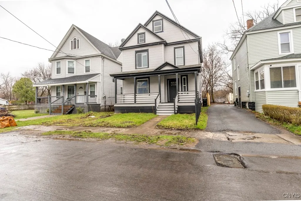128 Richardson Avenue, Syracuse, New York 13205, Syracuse, New York 13205, 3 Bedrooms Bedrooms, 10 Rooms Rooms,2 BathroomsBathrooms,Residential,Closed,128 Richardson Avenue, Syracuse, New York 13205,0,S1599711