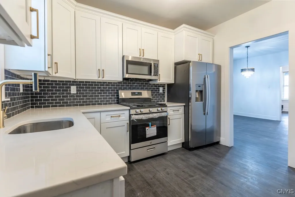 128 Richardson Avenue, Syracuse, New York 13205, Syracuse, New York 13205, 3 Bedrooms Bedrooms, 10 Rooms Rooms,2 BathroomsBathrooms,Residential,Closed,128 Richardson Avenue, Syracuse, New York 13205,0,S1599711
