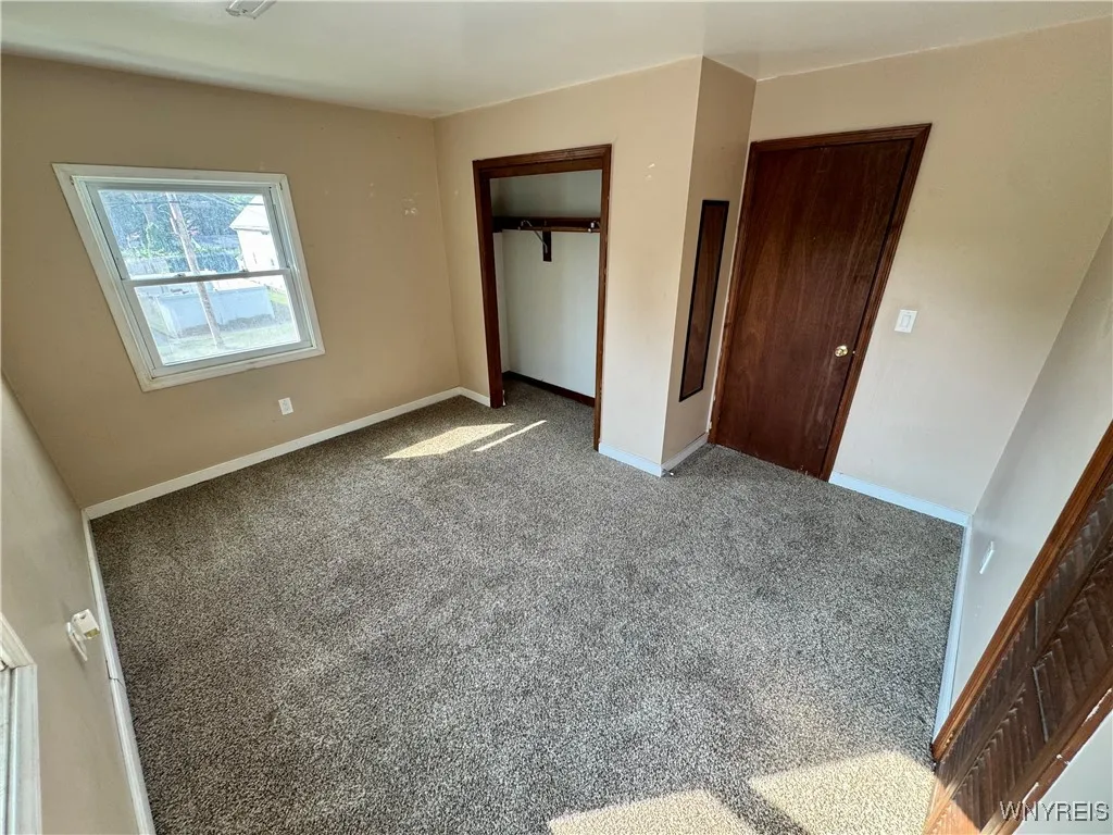344 Clinton Street Upper, Lockport-city, New York, Lockport City, New York 14094, 1 Bedroom Bedrooms, 4 Rooms Rooms,1 BathroomBathrooms,Residential Lease,Closed,344 Clinton Street Upper, Lockport-city, New York ,B1599726