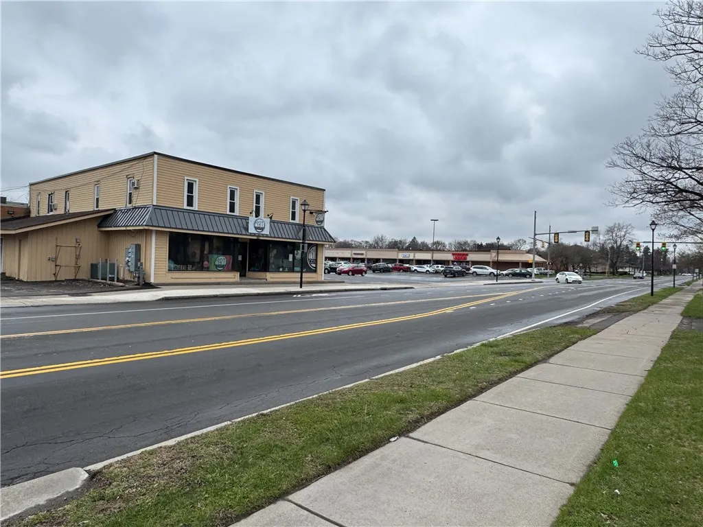 572 Titus Avenue, Irondequoit, New York 14617, Irondequoit, New York 14617, ,Commercial Lease,For Rent,572 Titus Avenue, Irondequoit, New York 14617,R1599174