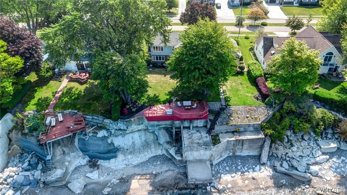4900 Clifton Parkway, Hamburg, New York 14075, Hamburg, New York 14075, 4 Bedrooms Bedrooms, 12 Rooms Rooms,3 BathroomsBathrooms,Residential,Closed,4900 Clifton Parkway, Hamburg, New York 14075,0,B1599781