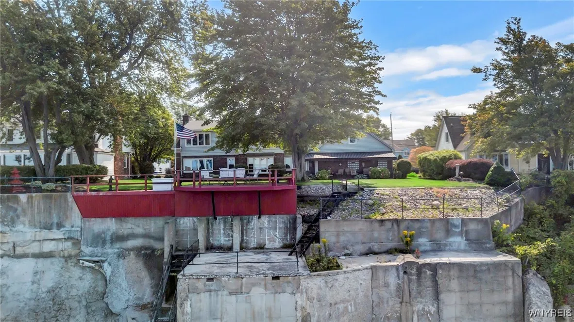 4900 Clifton Parkway, Hamburg, New York 14075, Hamburg, New York 14075, 4 Bedrooms Bedrooms, 12 Rooms Rooms,3 BathroomsBathrooms,Residential,Closed,4900 Clifton Parkway, Hamburg, New York 14075,0,B1599781