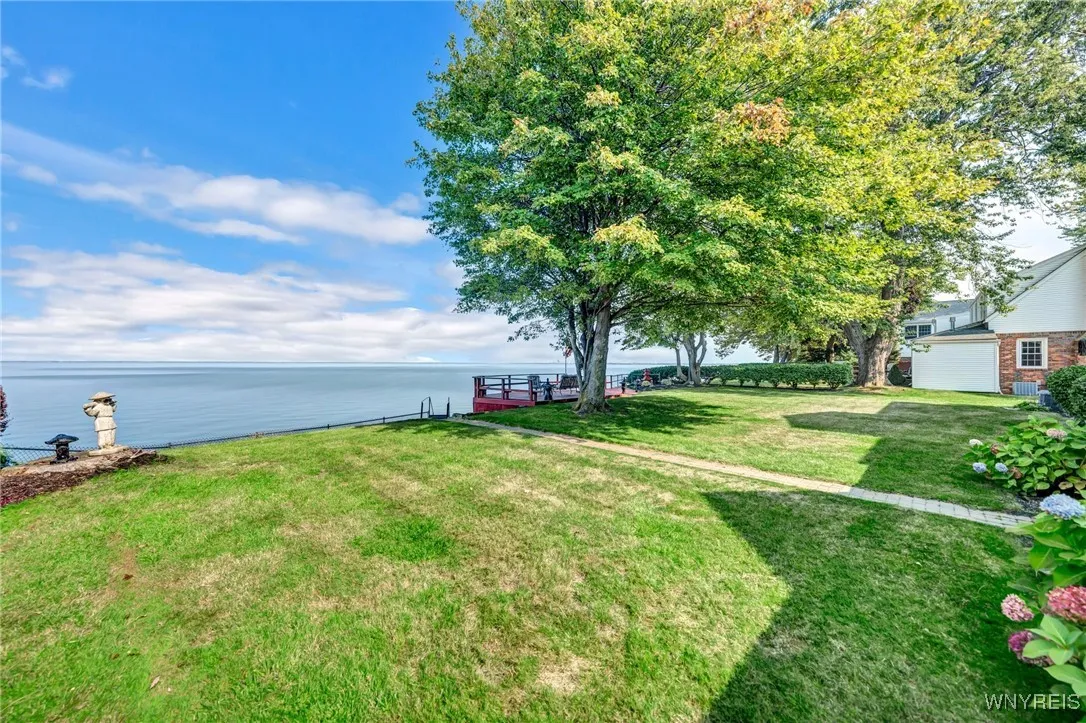4900 Clifton Parkway, Hamburg, New York 14075, Hamburg, New York 14075, 4 Bedrooms Bedrooms, 12 Rooms Rooms,3 BathroomsBathrooms,Residential,Closed,4900 Clifton Parkway, Hamburg, New York 14075,0,B1599781