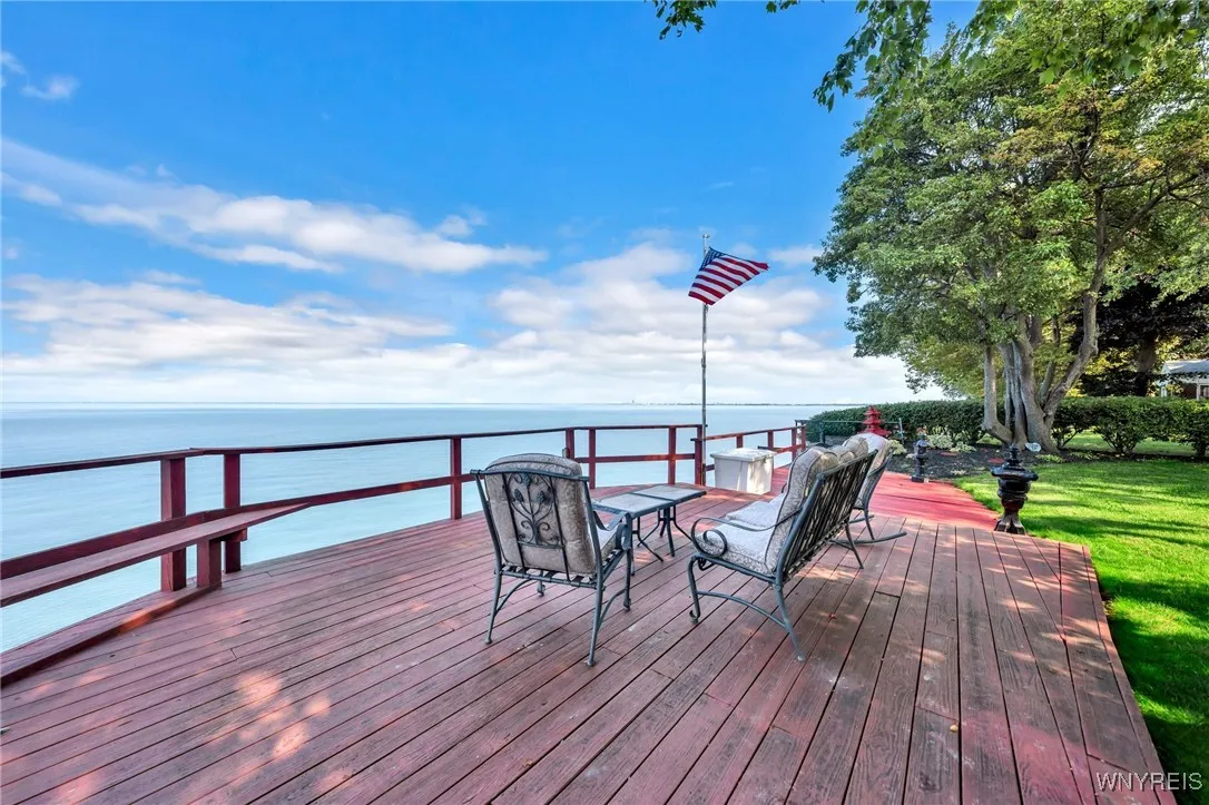 4900 Clifton Parkway, Hamburg, New York 14075, Hamburg, New York 14075, 4 Bedrooms Bedrooms, 12 Rooms Rooms,3 BathroomsBathrooms,Residential,Closed,4900 Clifton Parkway, Hamburg, New York 14075,0,B1599781