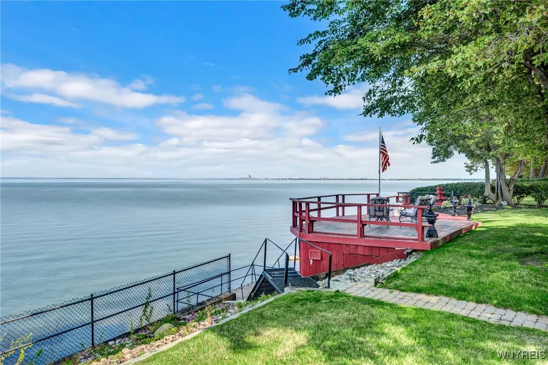 4900 Clifton Parkway, Hamburg, New York 14075, Hamburg, New York 14075, 4 Bedrooms Bedrooms, 12 Rooms Rooms,3 BathroomsBathrooms,Residential,Closed,4900 Clifton Parkway, Hamburg, New York 14075,0,B1599781