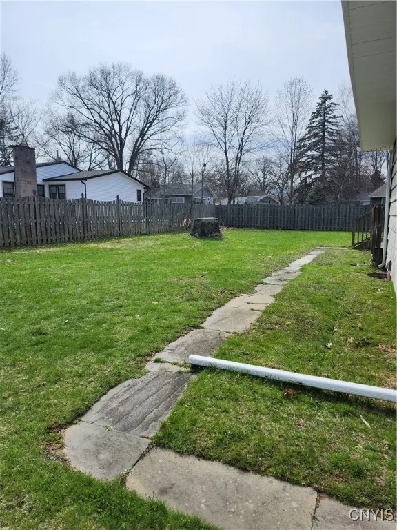 24 Memory Lane, Clay, New York 13212, Clay, New York 13212, 4 Bedrooms Bedrooms, 6 Rooms Rooms,2 BathroomsBathrooms,Residential,Closed,24 Memory Lane, Clay, New York 13212,0,S1599848