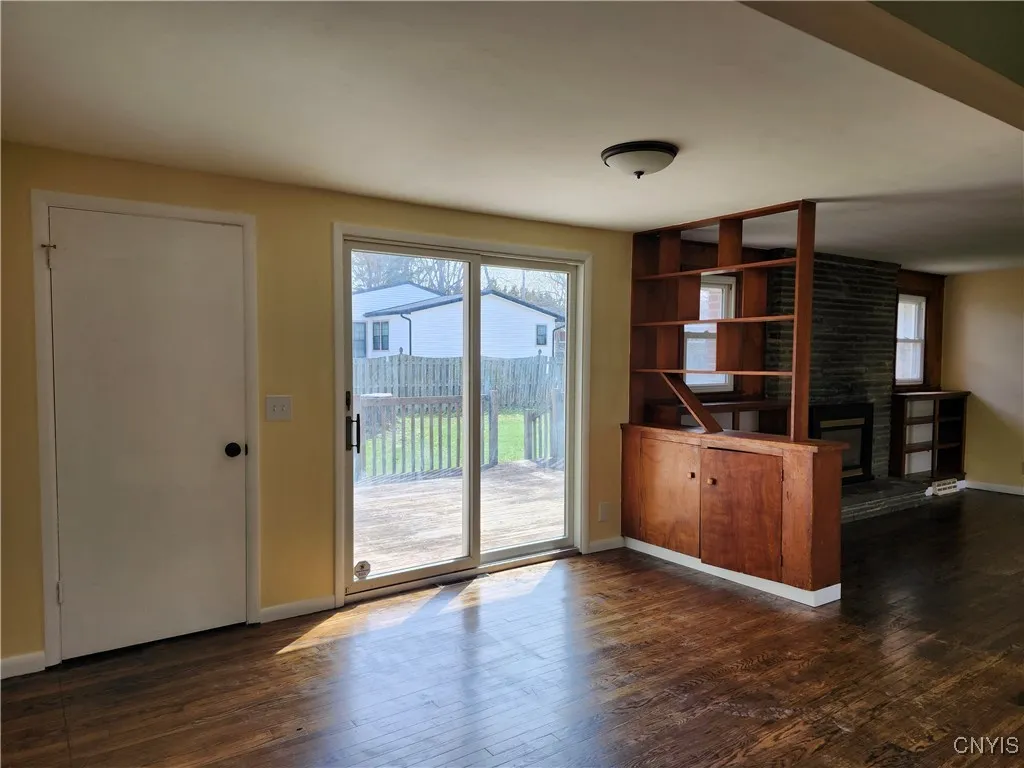 24 Memory Lane, Clay, New York 13212, Clay, New York 13212, 4 Bedrooms Bedrooms, 6 Rooms Rooms,2 BathroomsBathrooms,Residential,Closed,24 Memory Lane, Clay, New York 13212,0,S1599848