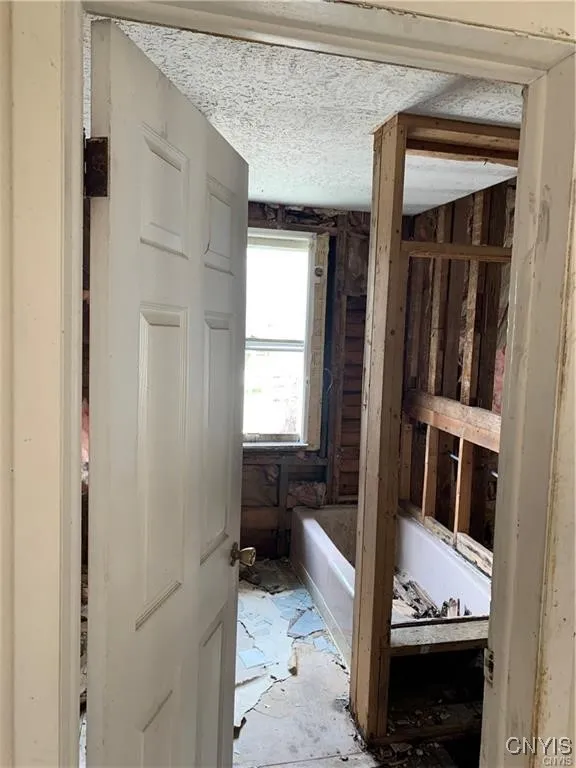 108 Onondaga Ave, Syracuse, New York 13204, Syracuse, New York 13204, 7 Bedrooms Bedrooms, ,4 BathroomsBathrooms,Residential,Closed,108 Onondaga Ave, Syracuse, New York 13204,0,S1595592
