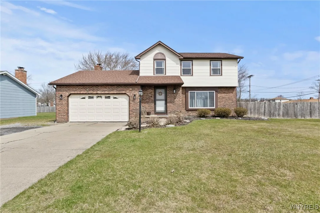 11 Jeffrey Drive, Grand Island, New York 14072, Grand Island, New York 14072, 3 Bedrooms Bedrooms, 9 Rooms Rooms,1 BathroomBathrooms,Residential,Closed,11 Jeffrey Drive, Grand Island, New York 14072,0,B1596655