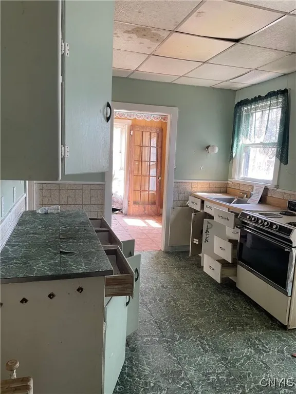 40 North William Street, Little Falls-city, New Yo, Little Falls City, New York 13365, 7 Bedrooms Bedrooms, ,4 BathroomsBathrooms,Residential,Closed,40 North William Street, Little Falls-city, New Yo,0,S1599875